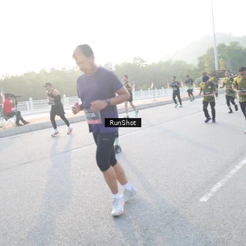 Runner Photo 6831371