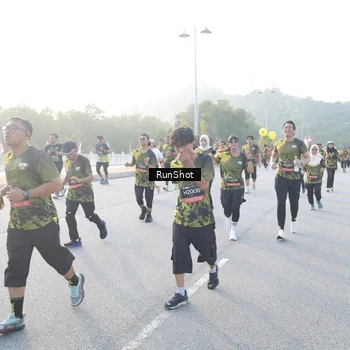 Runner Photo 6831394