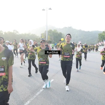 Runner Photo 6831407