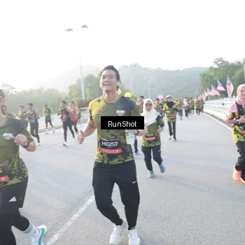 Runner Photo 6831428