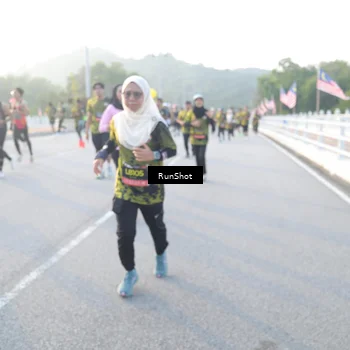 Runner Photo 6831442