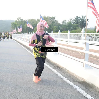 Runner Photo 6831456