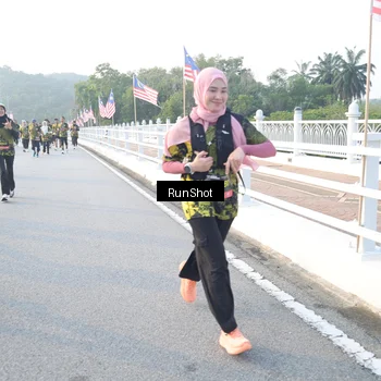 Runner Photo 6831458
