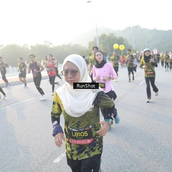 Runner Photo 6831473