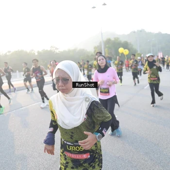 Runner Photo 6831476