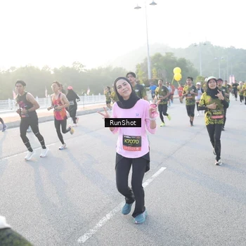 Runner Photo 6831484