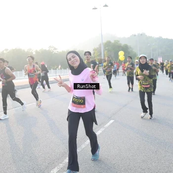 Runner Photo 6831487