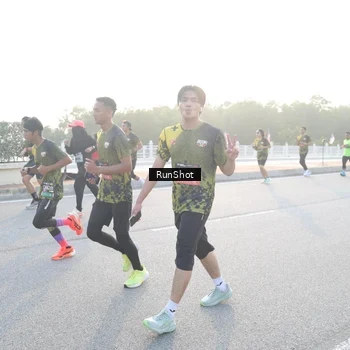 Runner Photo 6831549