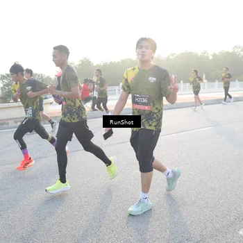 Runner Photo 6831550