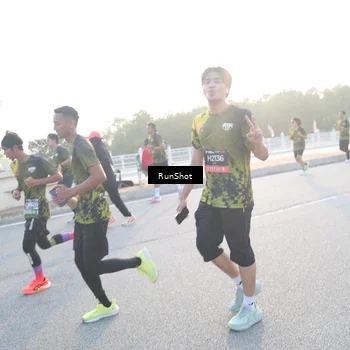 Runner Photo 6831556