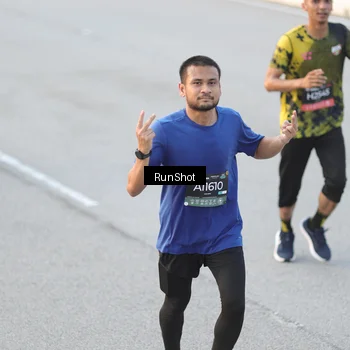 Runner Photo 6831595