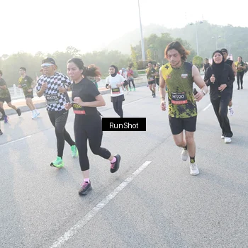 Runner Photo 6831872