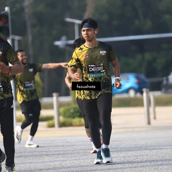 Runner Photo 6832002