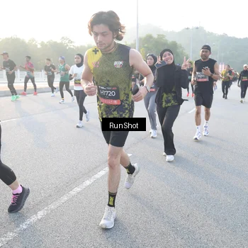 Runner Photo 6832017