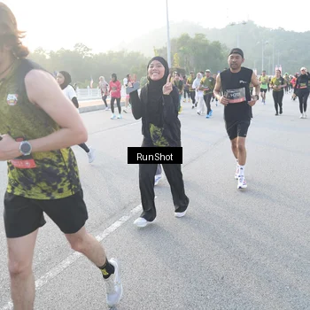 Runner Photo 6832047