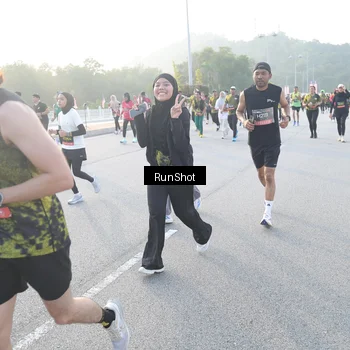 Runner Photo 6832068