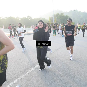 Runner Photo 6832094