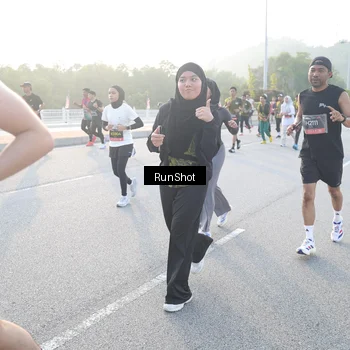 Runner Photo 6832162