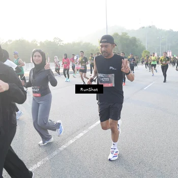 Runner Photo 6832286