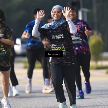 Runner Photo 6832320