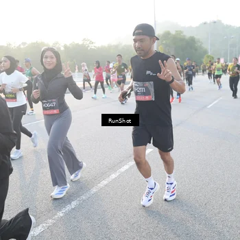 Runner Photo 6832337