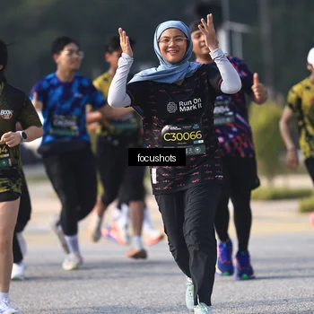 Runner Photo 6832350