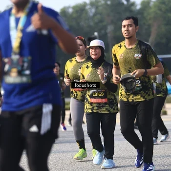 Runner Photo 6832480