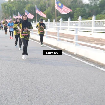 Runner Photo 6832506