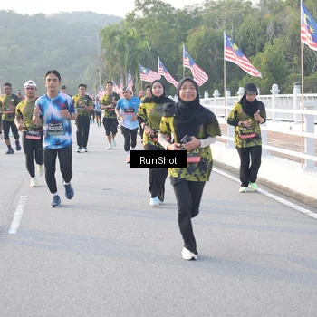Runner Photo 6832511