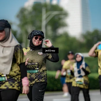 Runner Photo 6832583