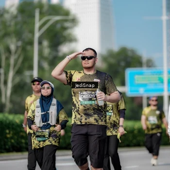 Runner Photo 6832599