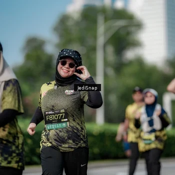 Runner Photo 6832613