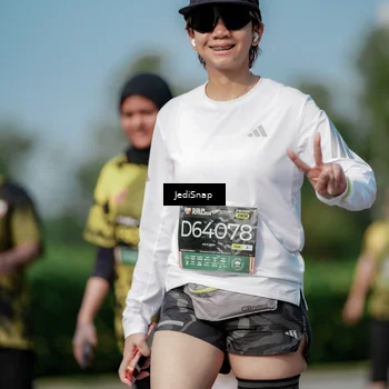 Runner Photo 6832648