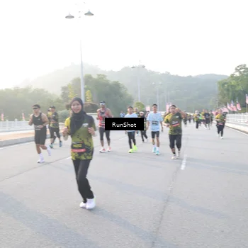 Runner Photo 6832754