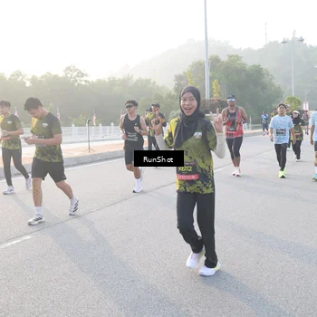 Runner Photo 6832767
