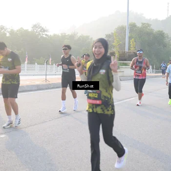 Runner Photo 6832768