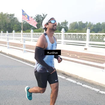 Runner Photo 6832811