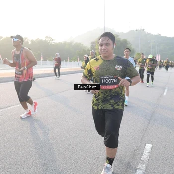 Runner Photo 6832844