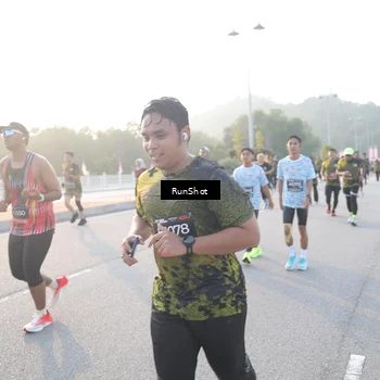 Runner Photo 6832847