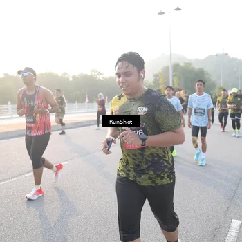 Runner Photo 6832849
