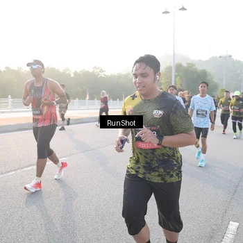 Runner Photo 6832850