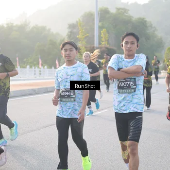 Runner Photo 6832859