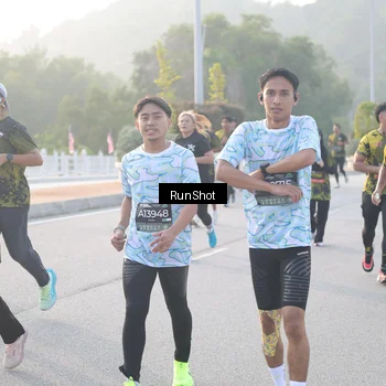 Runner Photo 6832861