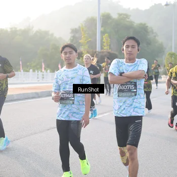 Runner Photo 6832863