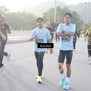 Runner Photo 6832864