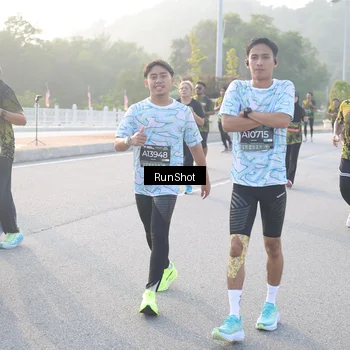 Runner Photo 6832865