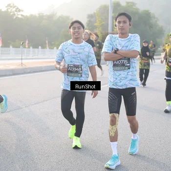 Runner Photo 6832881