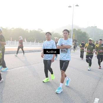 Runner Photo 6832883