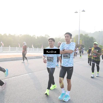 Runner Photo 6832889