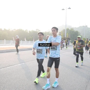 Runner Photo 6832891